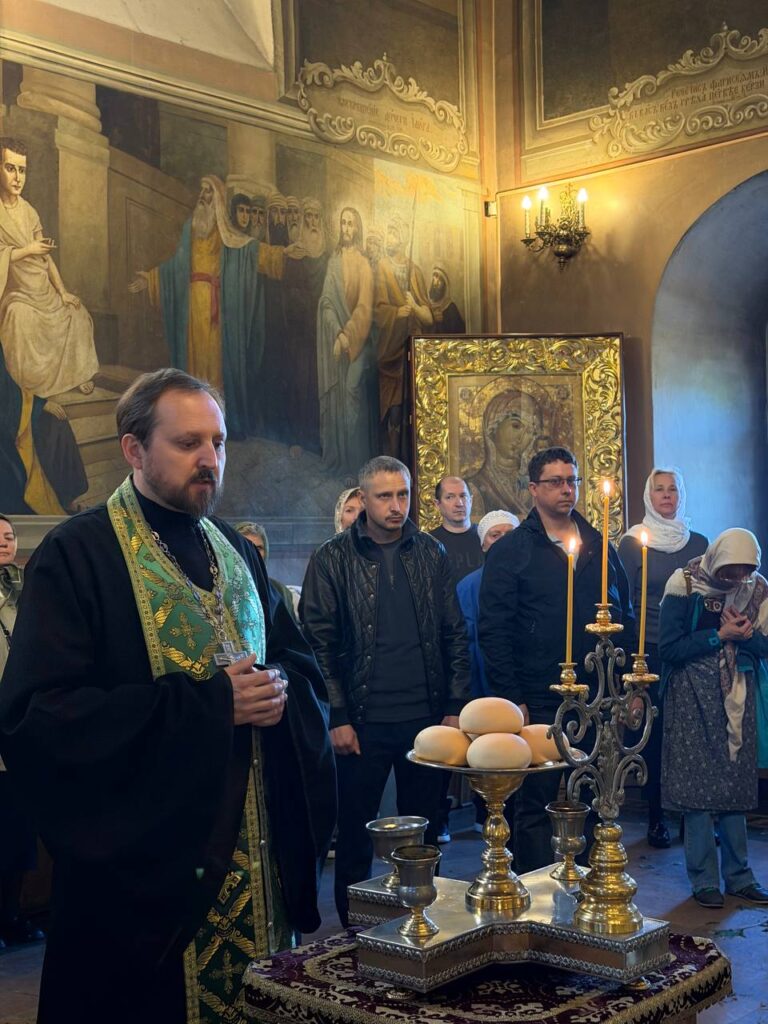 ДЕНЬ СВЯТОЙ ТРОИЦЫ