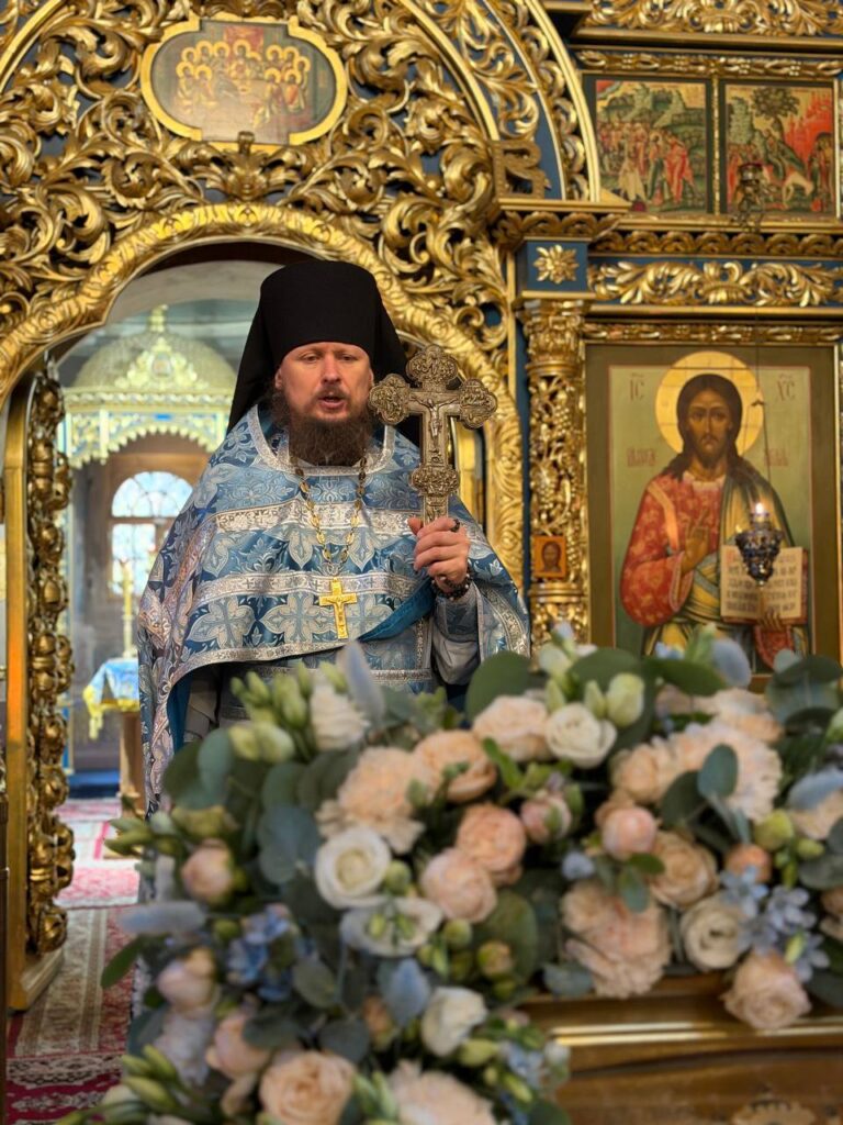 Покров Пресвятой Богородицы